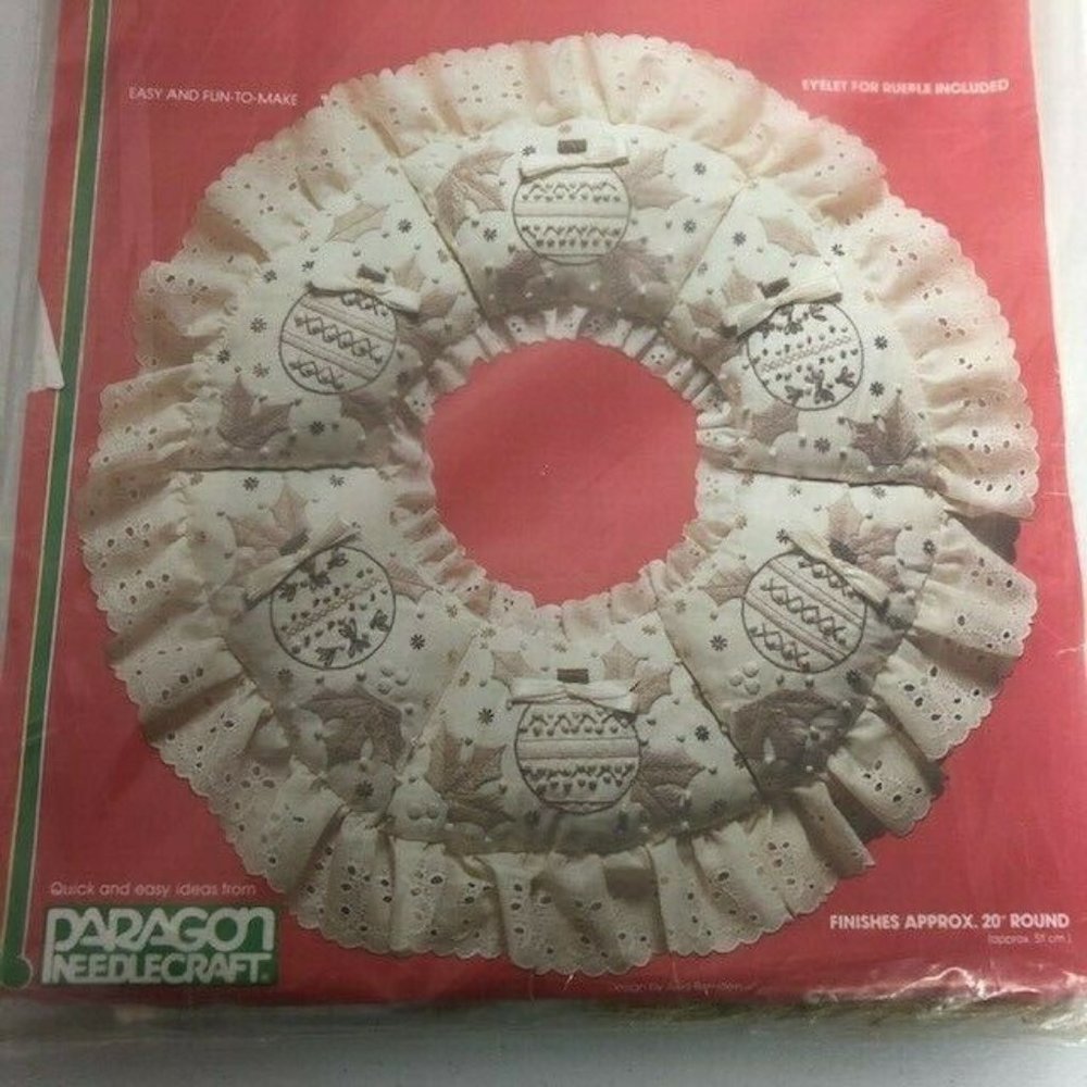 Paragon Needlecraft 20 inch Wreath Kit